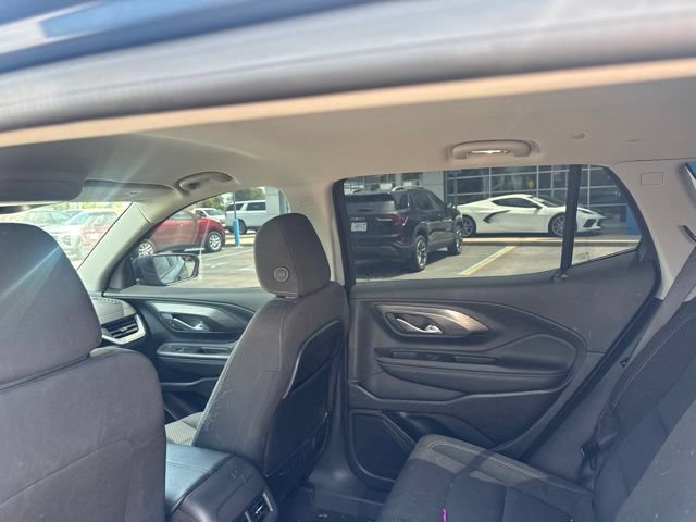 Used 2024 GMC Terrain SLE AWD/4WD image 7