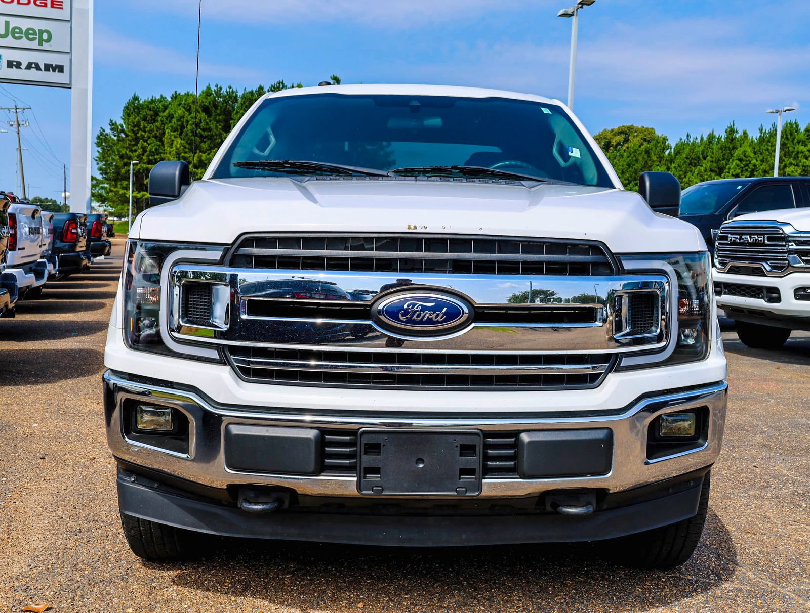 Used 2019 Ford F150 XL w/ Equipment Group 101A Mid AWD/4WD image 4