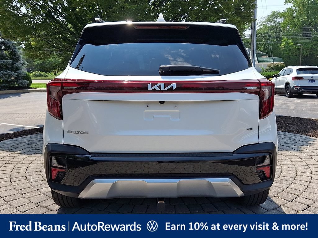 Used 2024 Kia Seltos SX w/ SX Sunroof Package AWD/4WD image 6