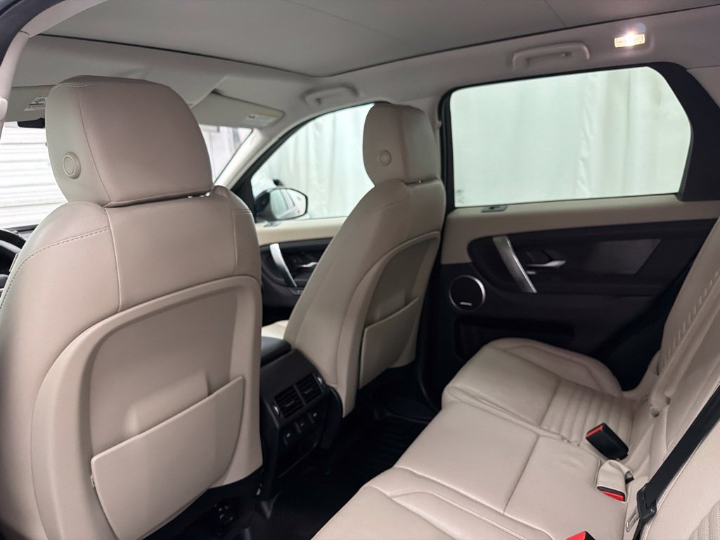 Used 2020 Land Rover Discovery Sport SE AWD/4WD image 22