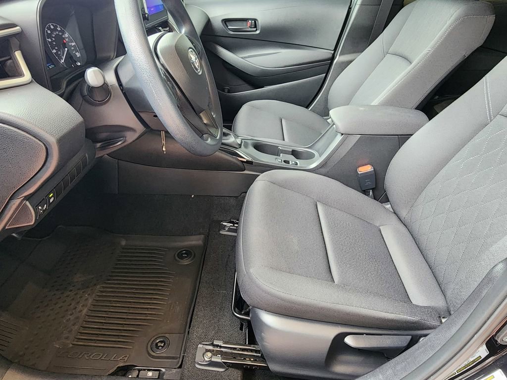 Used 2024 Toyota Corolla LE FWD image 24