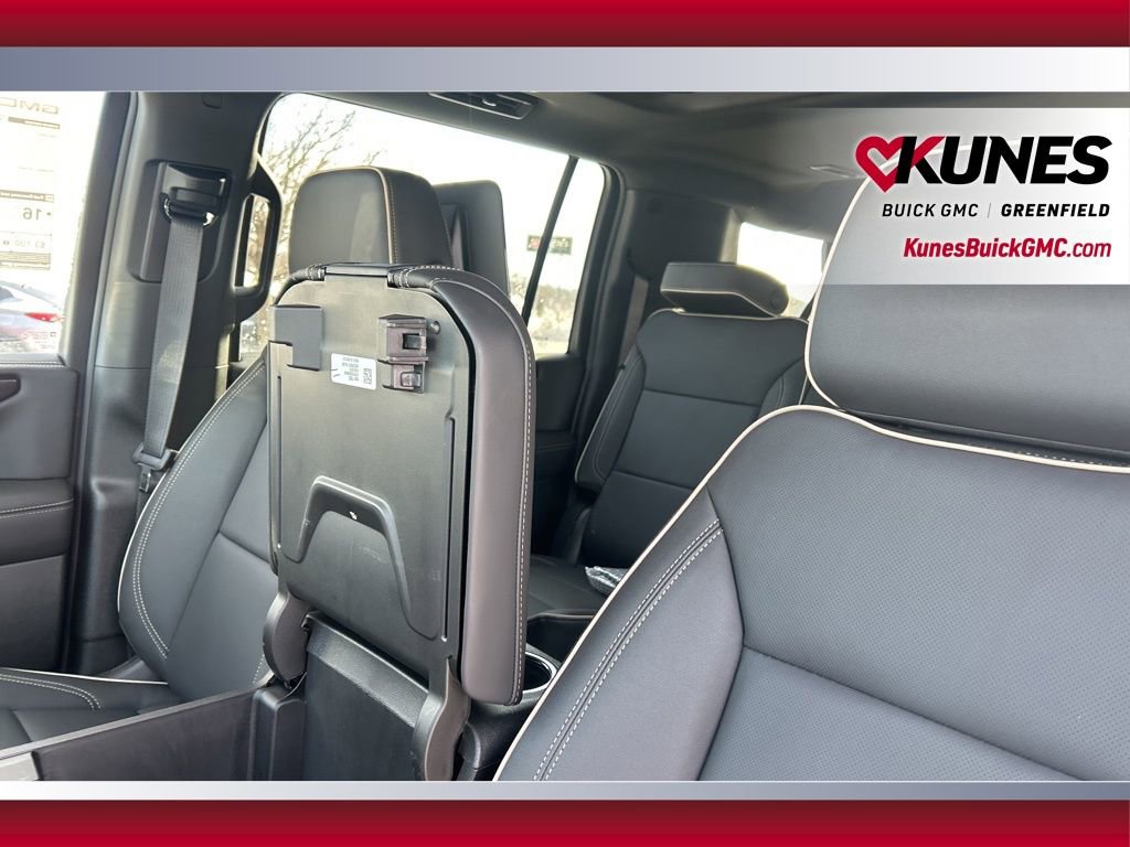 New 2026 GMC Yukon XL Elevation w/ Elevation Premium Package image 17