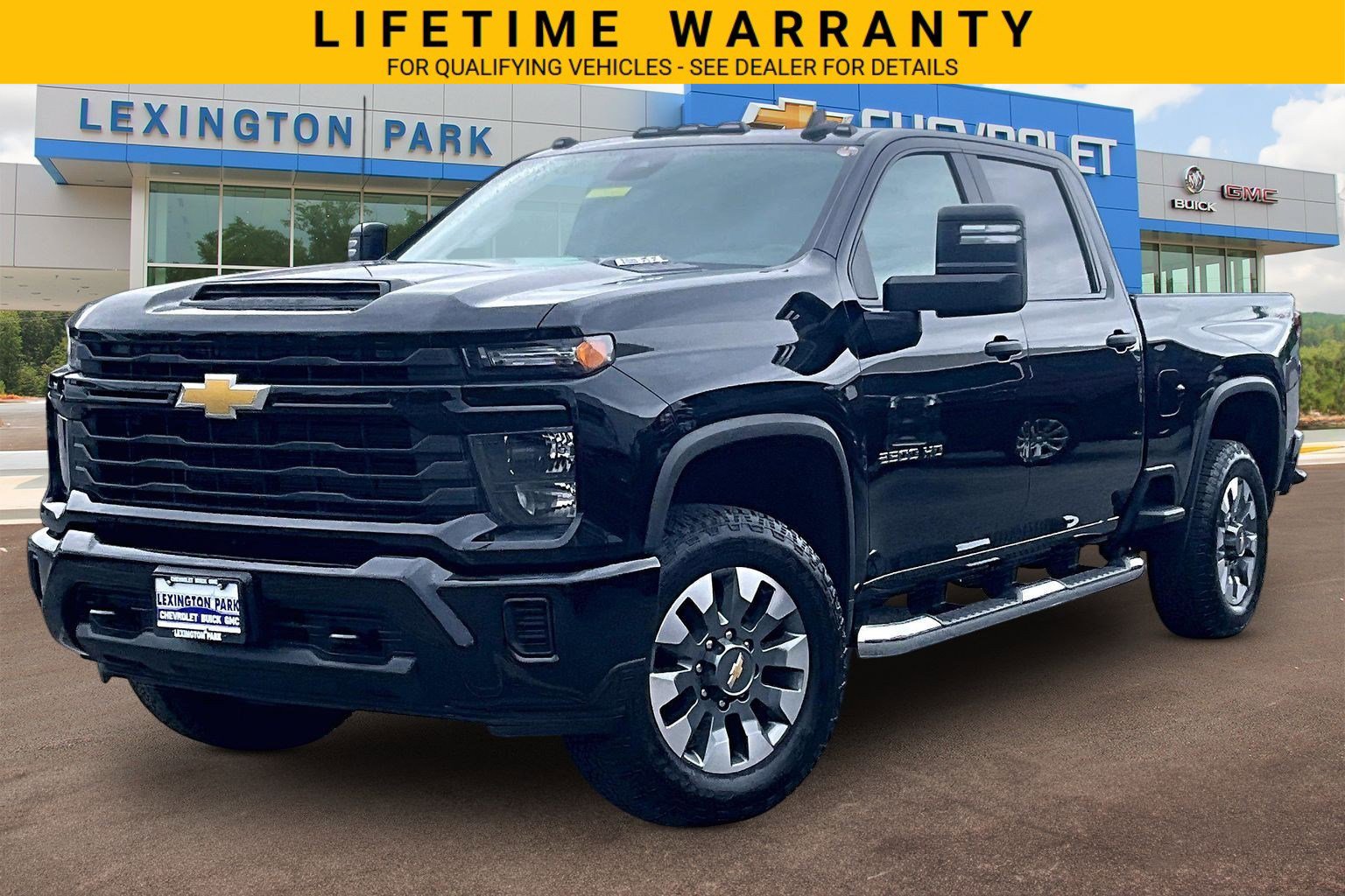 Used 2024 Chevrolet Silverado 2500 Custom w/ Custom Convenience Package AWD/4WD image 12
