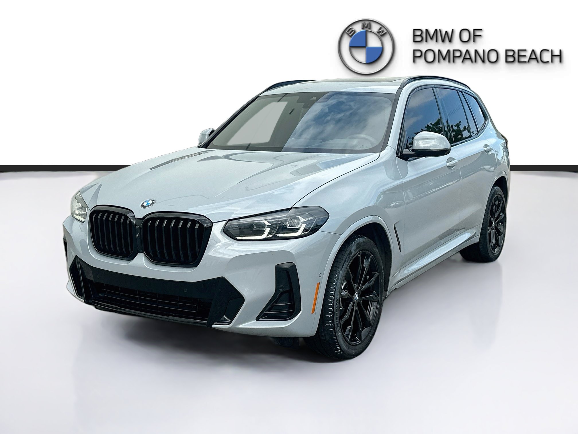 Used 2024 BMW X3 sDrive30i w/ Premium Package w/ZPA RWD image 3