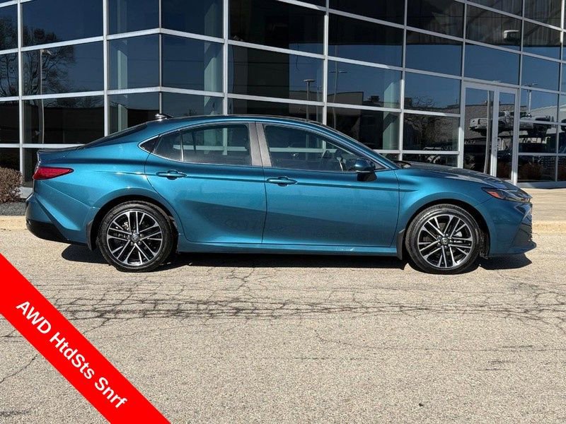 Used 2025 Toyota Camry XLE AWD/4WD video 2