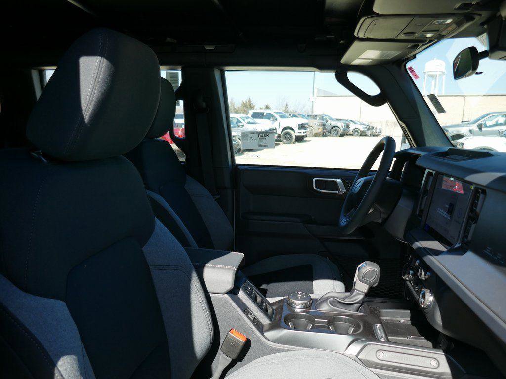 New 2026 Ford Bronco 4-Door image 9