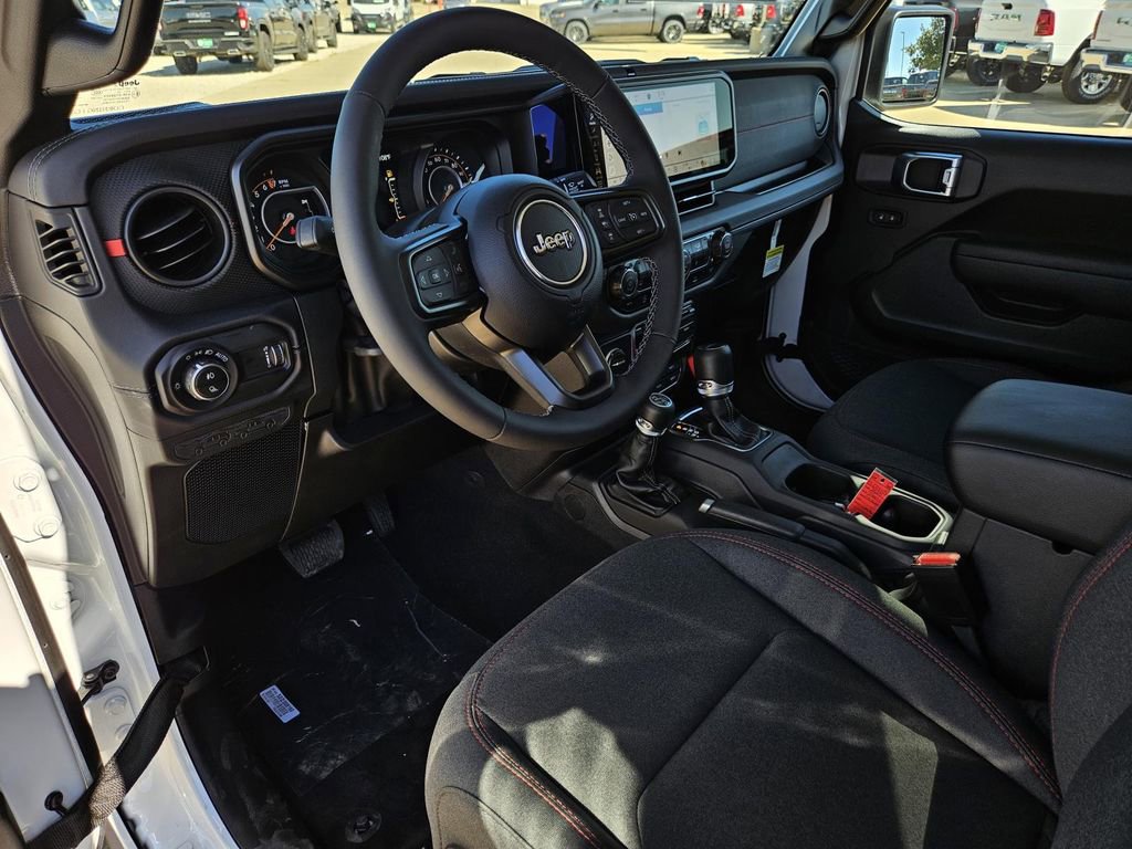 New 2025 Jeep Gladiator Rubicon w/ Convenience Group image 18