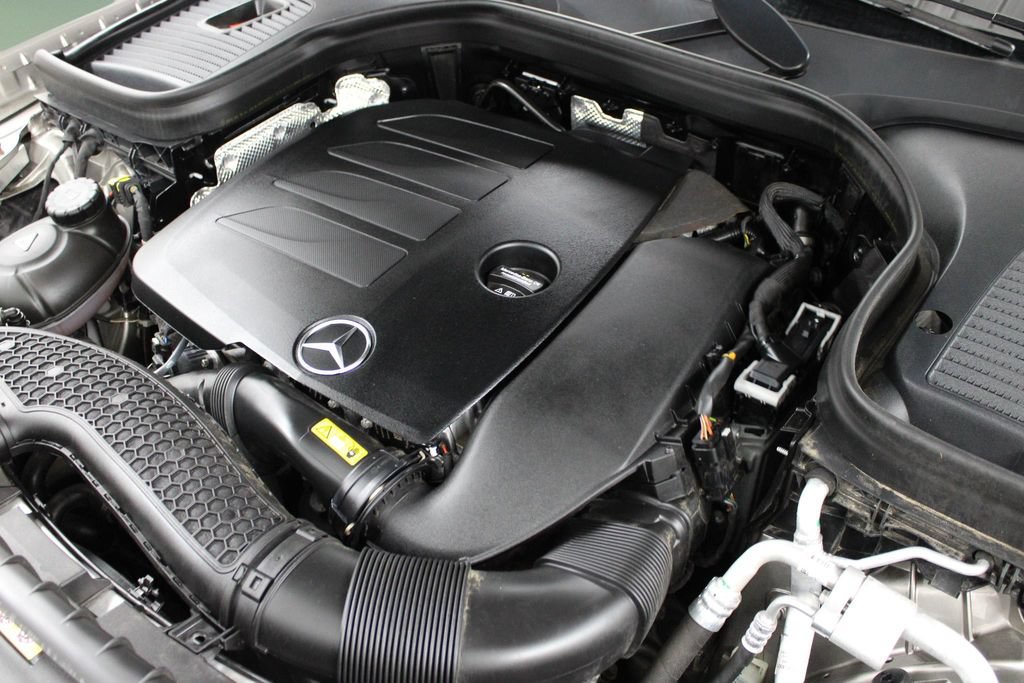 Used 2022 Mercedes-Benz GLC 300 image 42