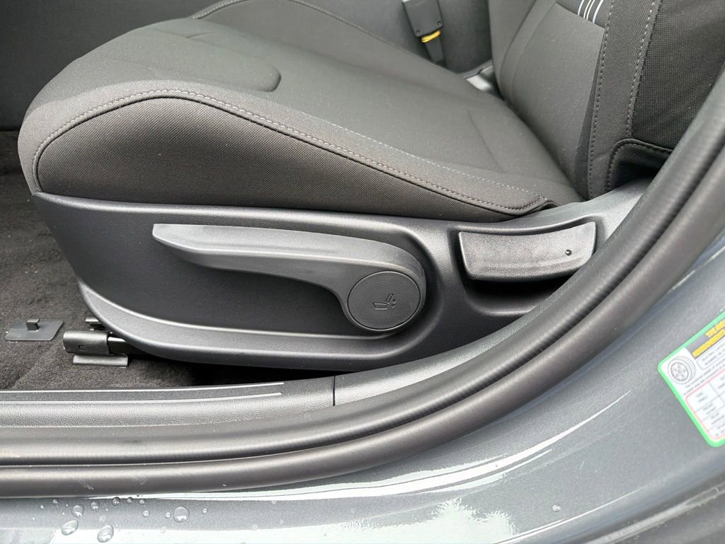 New 2026 Hyundai Elantra Sport FWD image 14