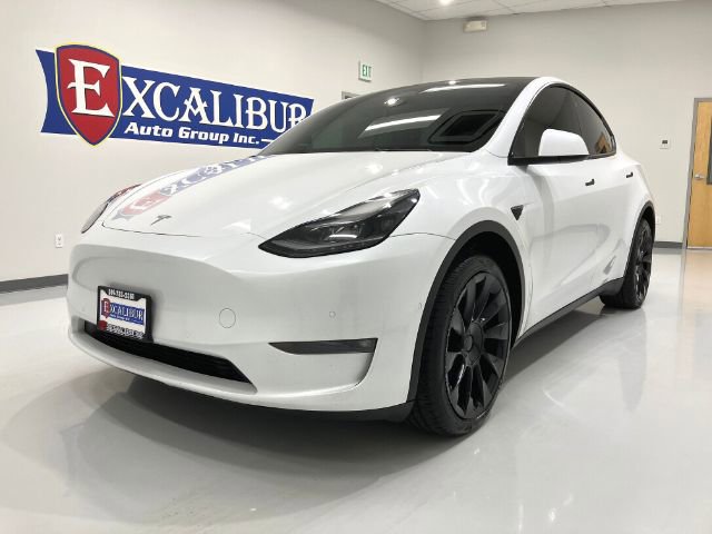 Used 2022 Tesla Model Y Long Range image 3