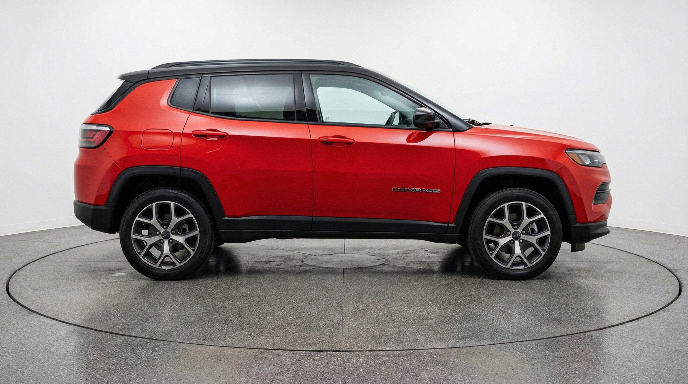 Used 2025 Jeep Compass Limited AWD/4WD image 11
