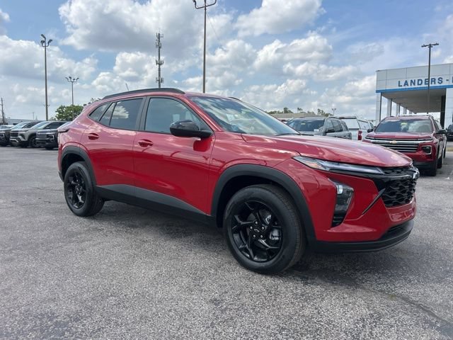 New 2026 Chevrolet Trax LT w/ Midnight Edition