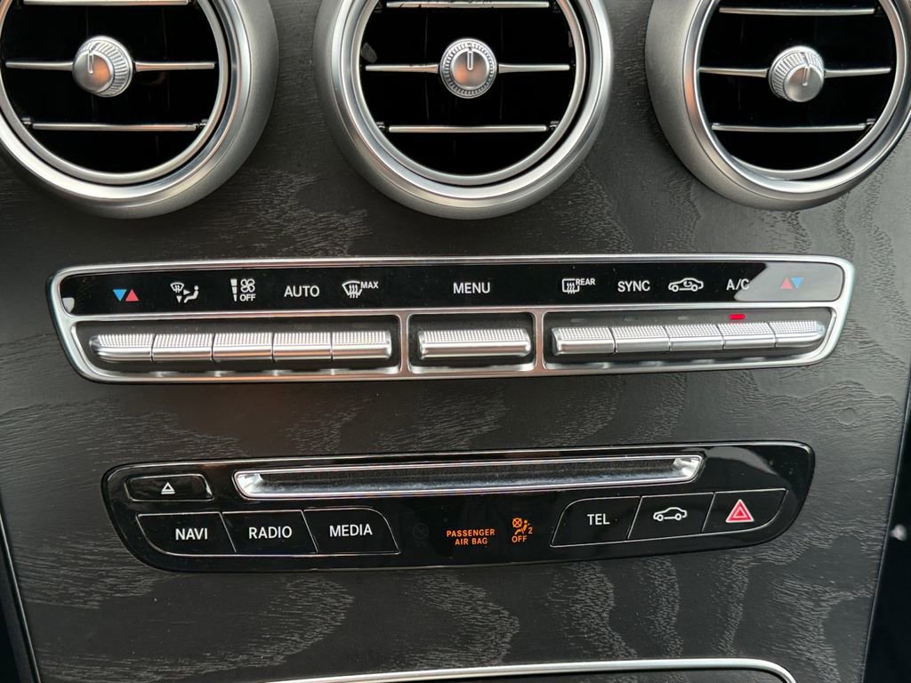 Used 2017 Mercedes-Benz GLC 300 4MATIC image 18