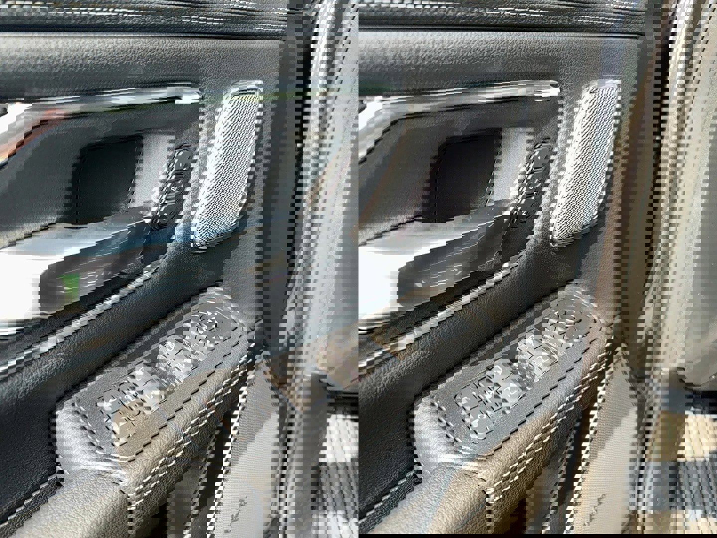 New 2026 RAM 1500 Laramie w/ Night Edition image 21