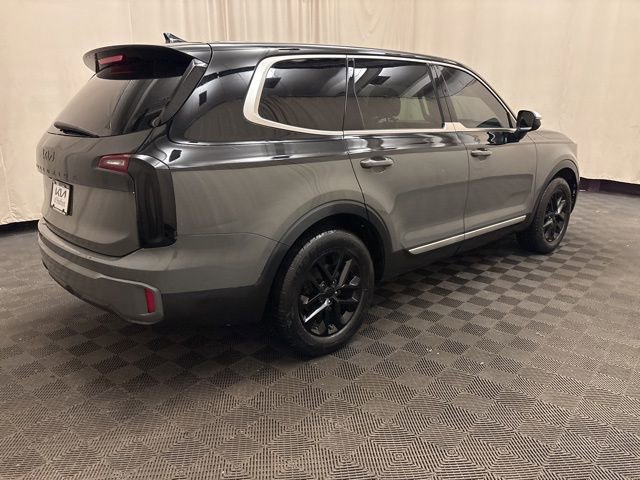 Certified 2024 Kia Telluride LX image 5