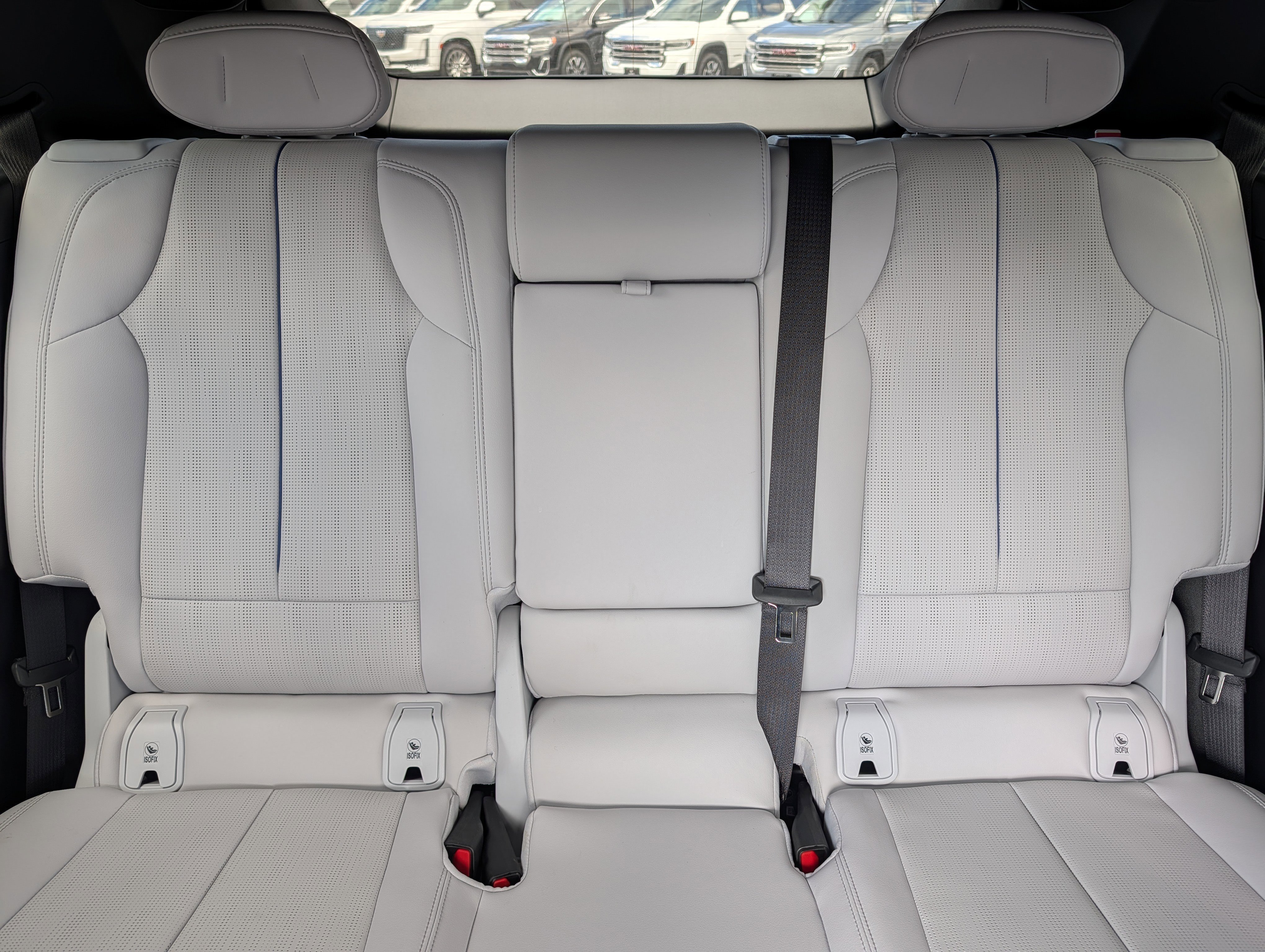 New 2026 Cadillac Lyriq Luxury AWD/4WD image 11