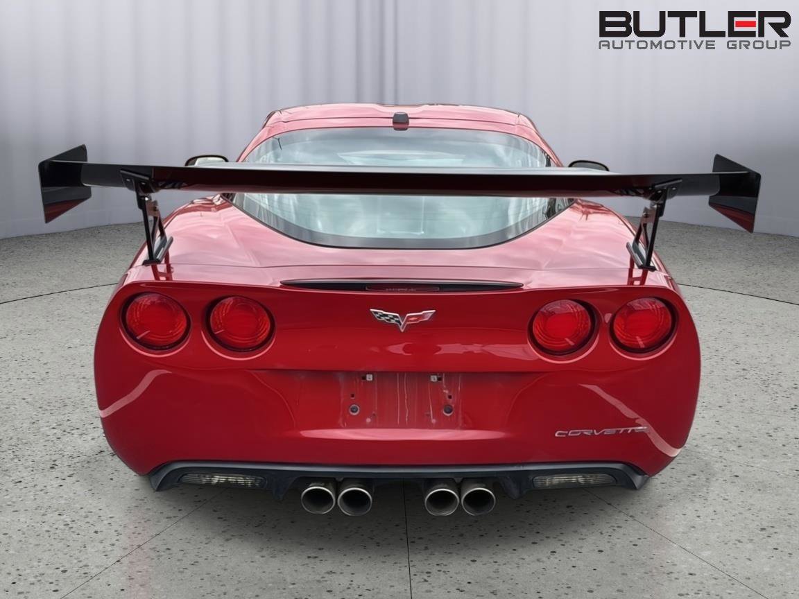 Used 2005 Chevrolet Corvette Coupe w/ Preferred Equipment Group image 8