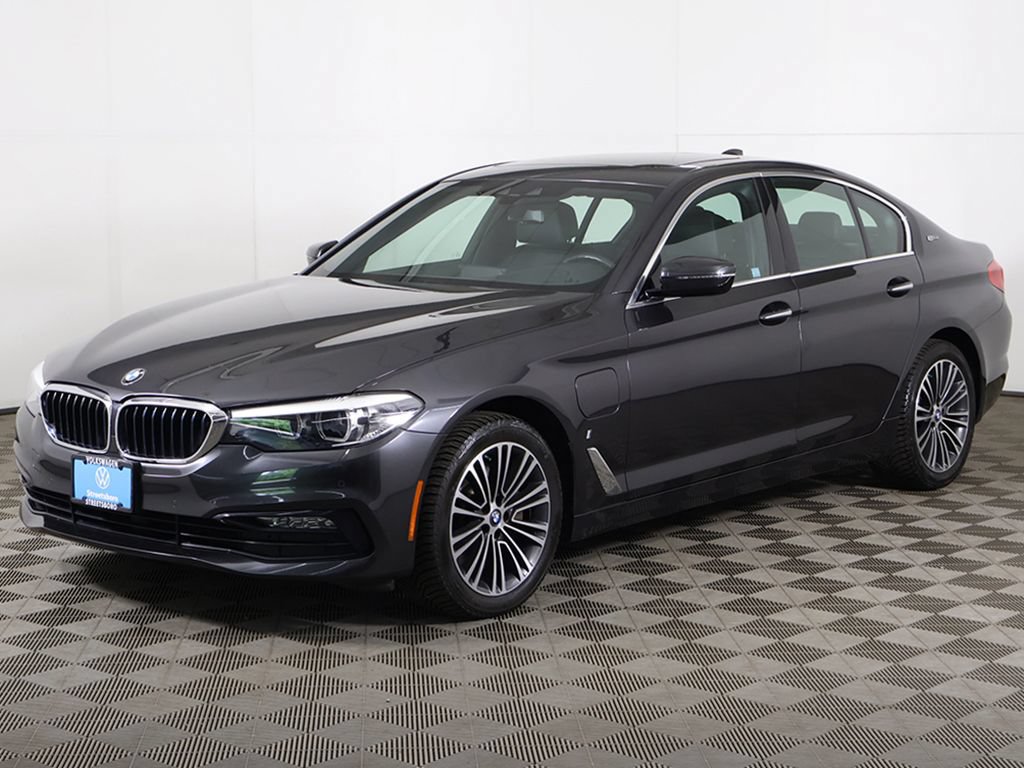 Used 2018 BMW 530e xDrive AWD/4WD image 10