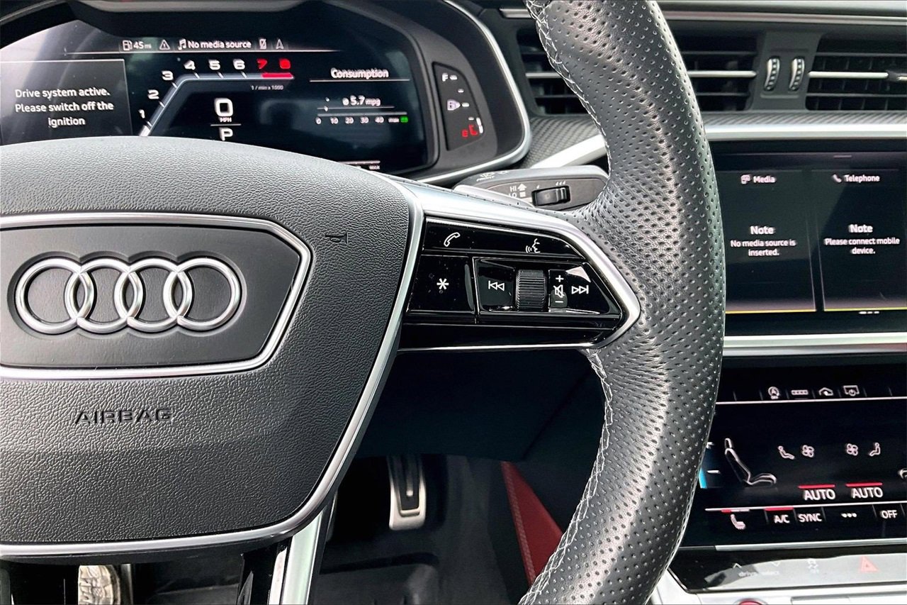 Used 2022 Audi S6 Premium Plus image 30