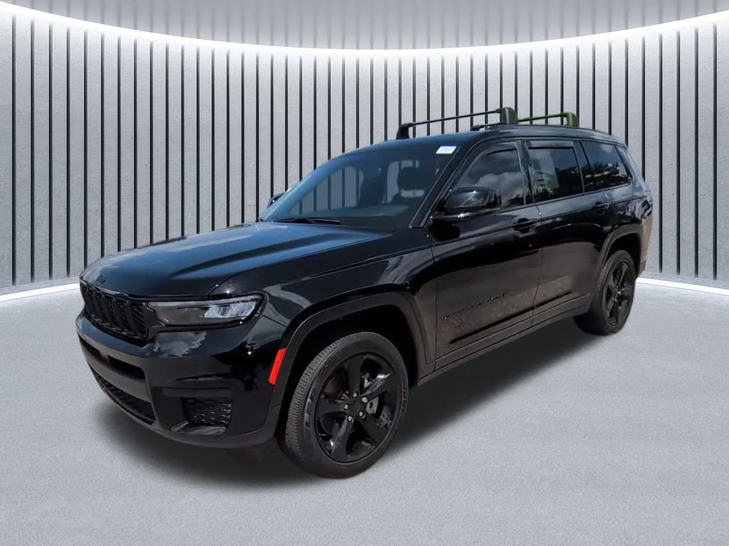 Used 2024 Jeep Grand Cherokee L Altitude AWD/4WD image 5