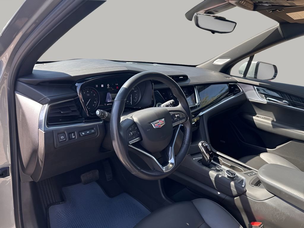 Certified 2023 Cadillac XT6 Premium Luxury w/ Technology Package AWD/4WD image 25