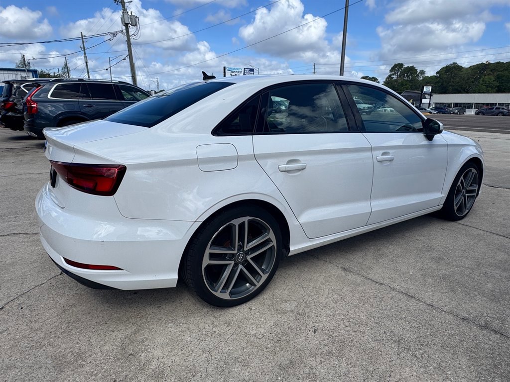 Used 2019 Audi A3 2.0T Premium image 5