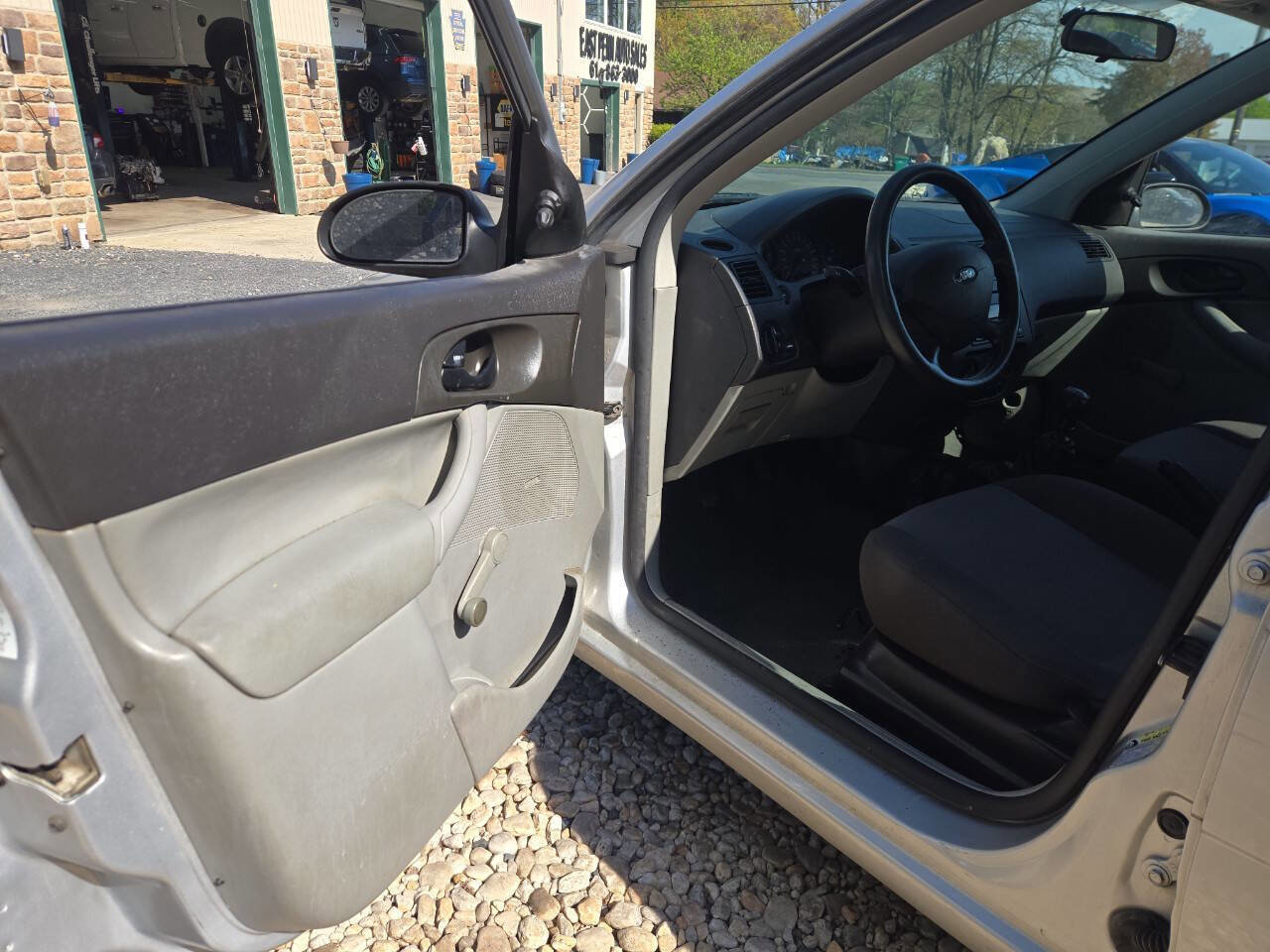 Used 2006 Ford Focus S FWD image 11