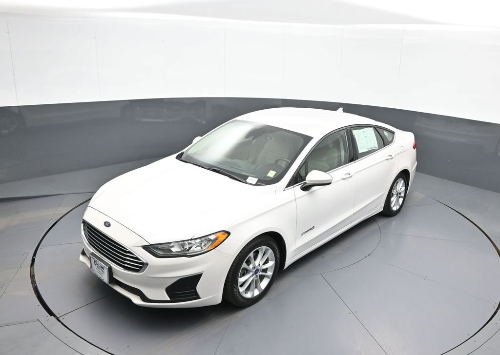 Used 2019 Ford Fusion SE FWD image 33