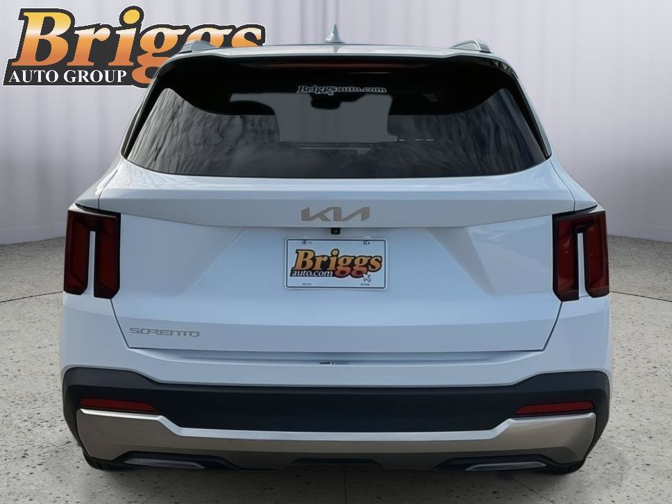 Used 2025 Kia Sorento SX FWD image 4