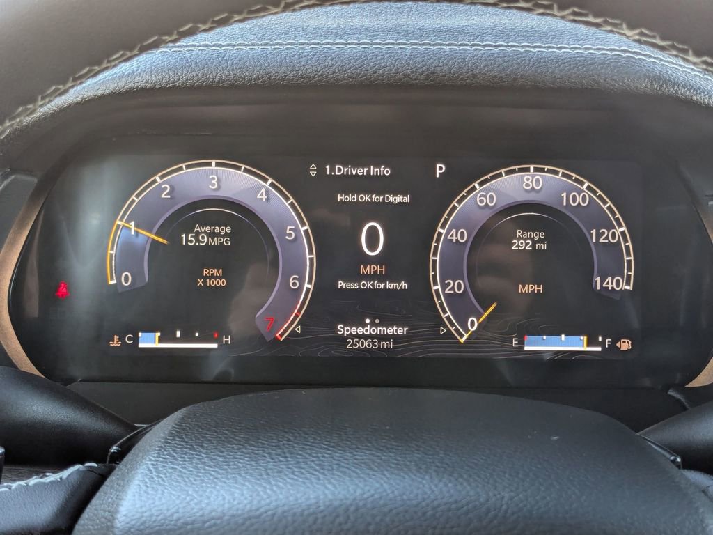 Used 2023 Jeep Grand Cherokee Limited w/ Black Appearance Package image 19