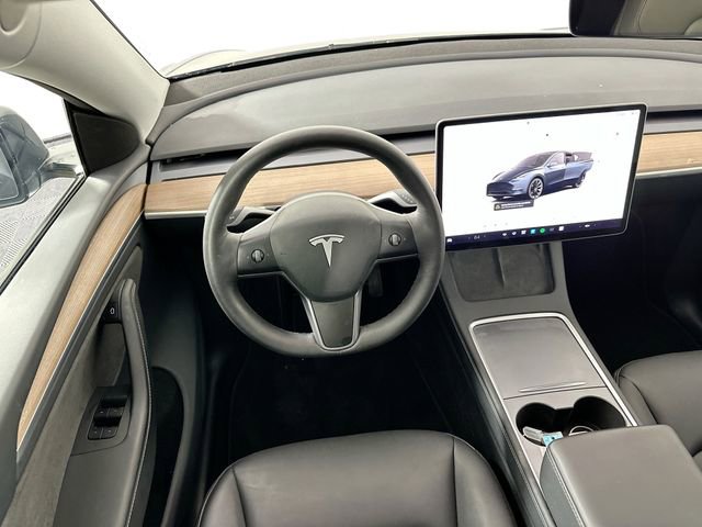 Used 2025 Tesla Model Y Long Range AWD/4WD image 11