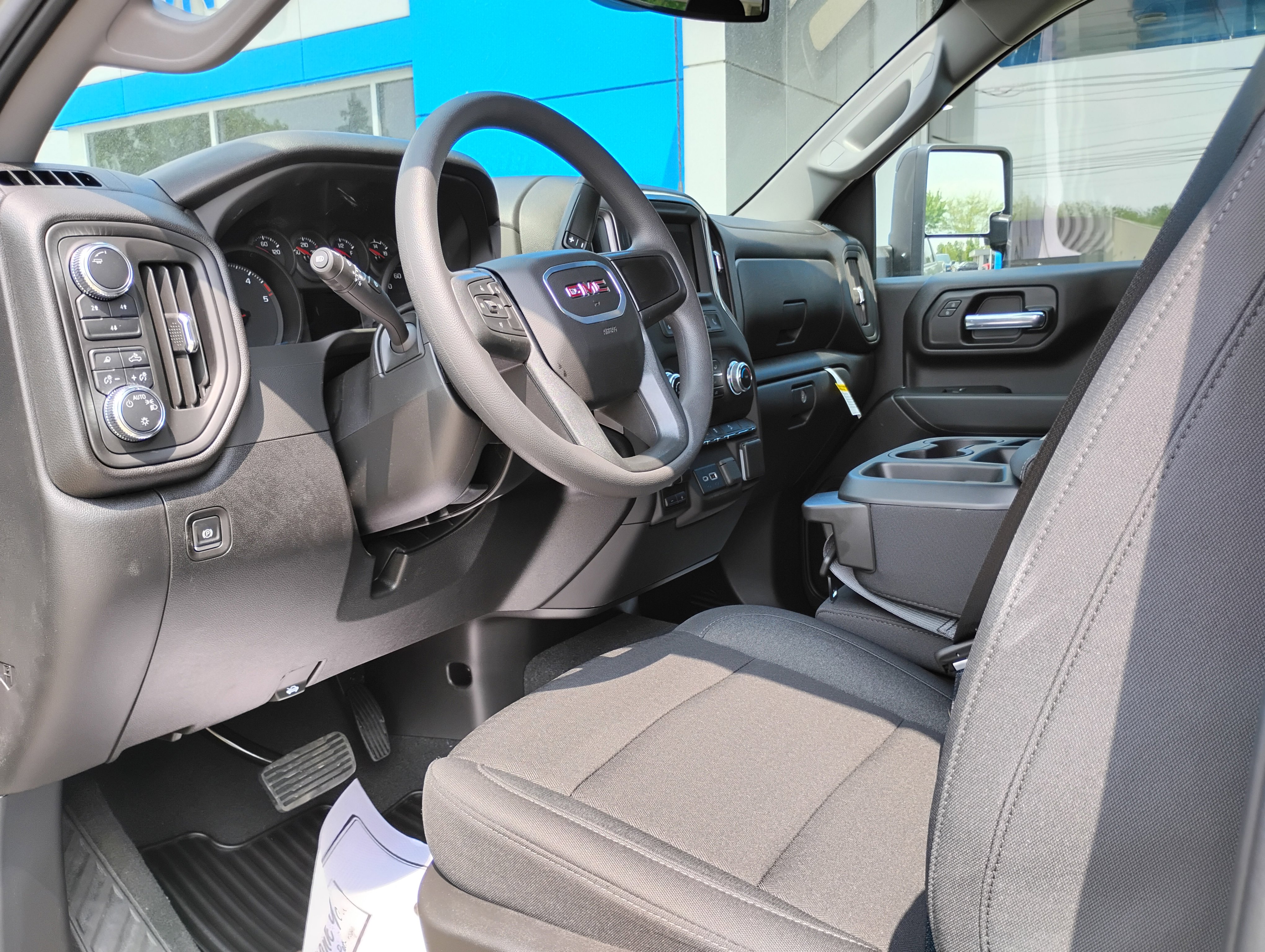 New 2025 GMC Sierra 2500 Pro w/ Convenience Package image 23