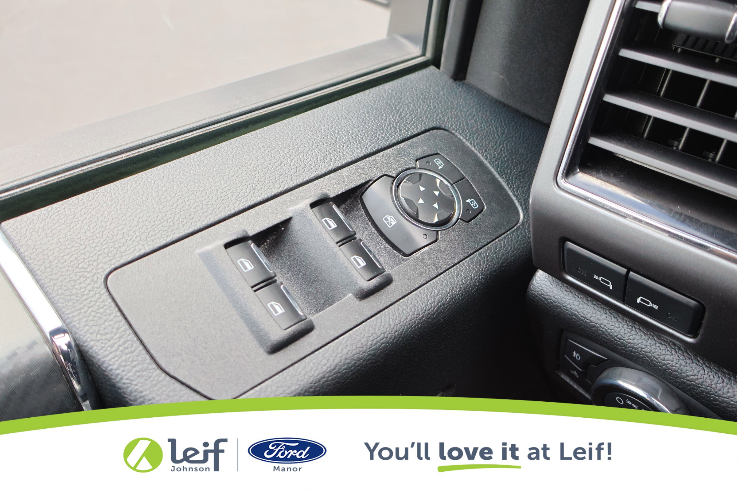 Used 2019 Ford F150 XLT w/ Equipment Group 302A Luxury image 15