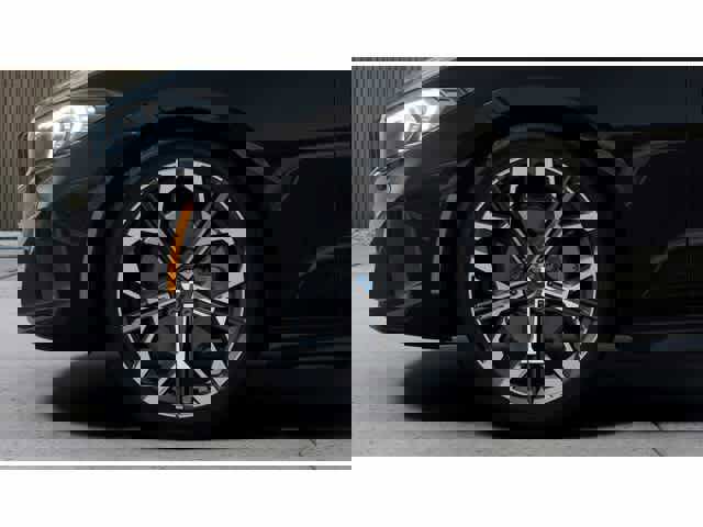 Used 2025 BMW 330i xDrive Sedan w/ Convenience Package image 77