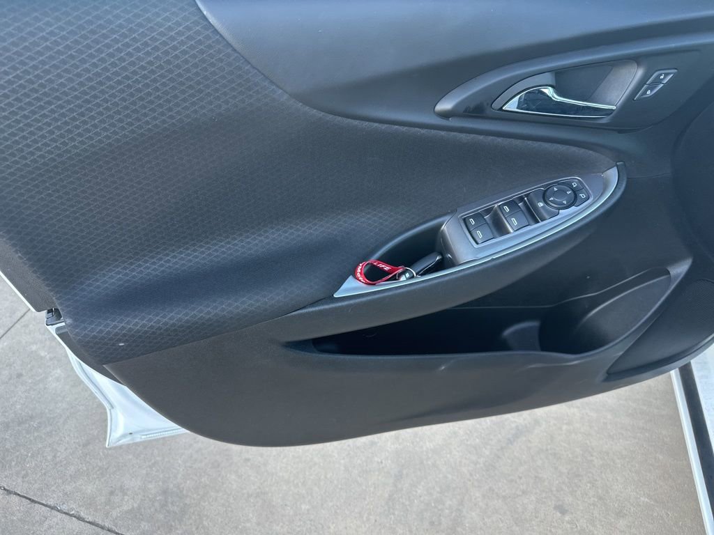 Used 2025 Chevrolet Malibu LS image 6