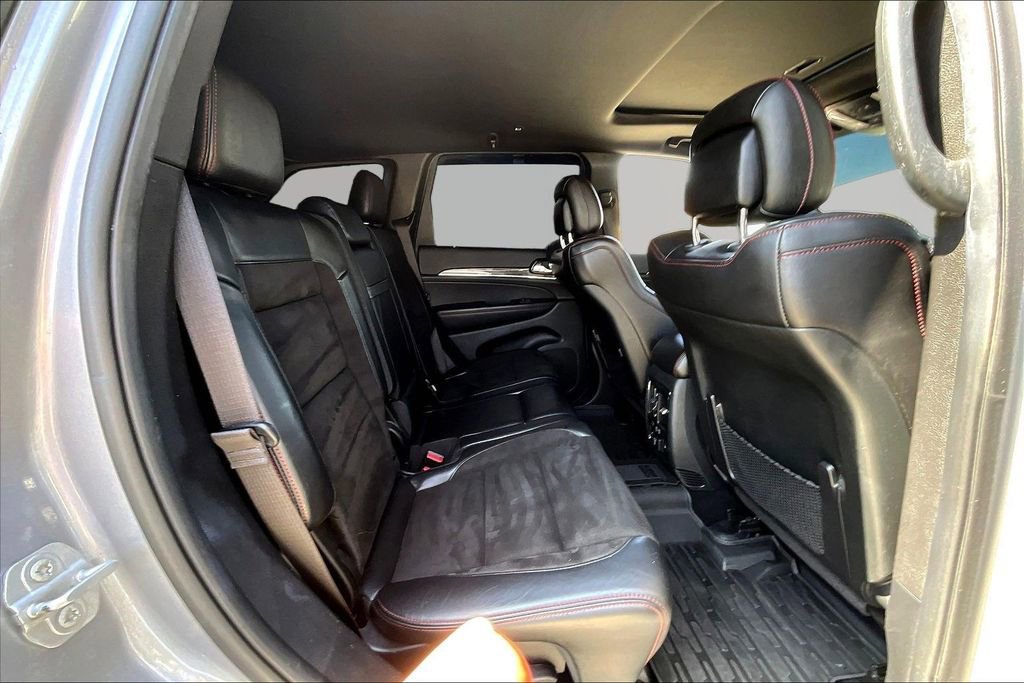 Used 2019 Jeep Grand Cherokee Trailhawk AWD/4WD image 25