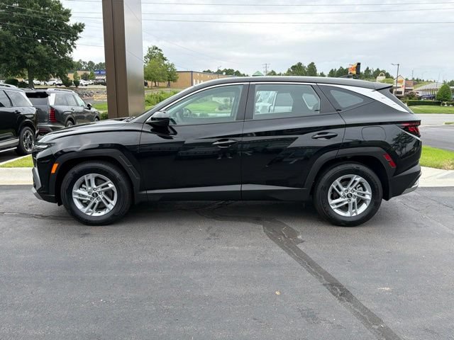 Certified 2025 Hyundai Tucson SE FWD image 5