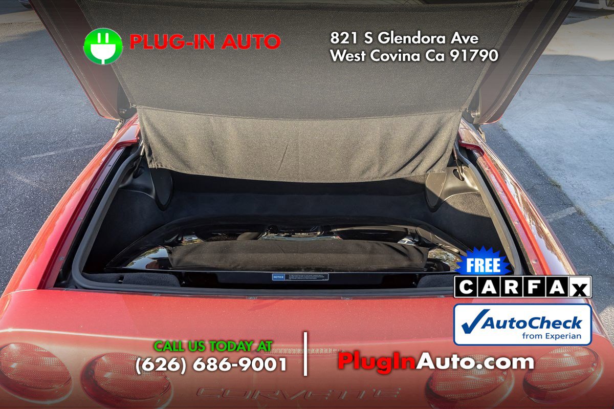 Used 2000 Chevrolet Corvette Coupe w/ Roof Pkg image 11