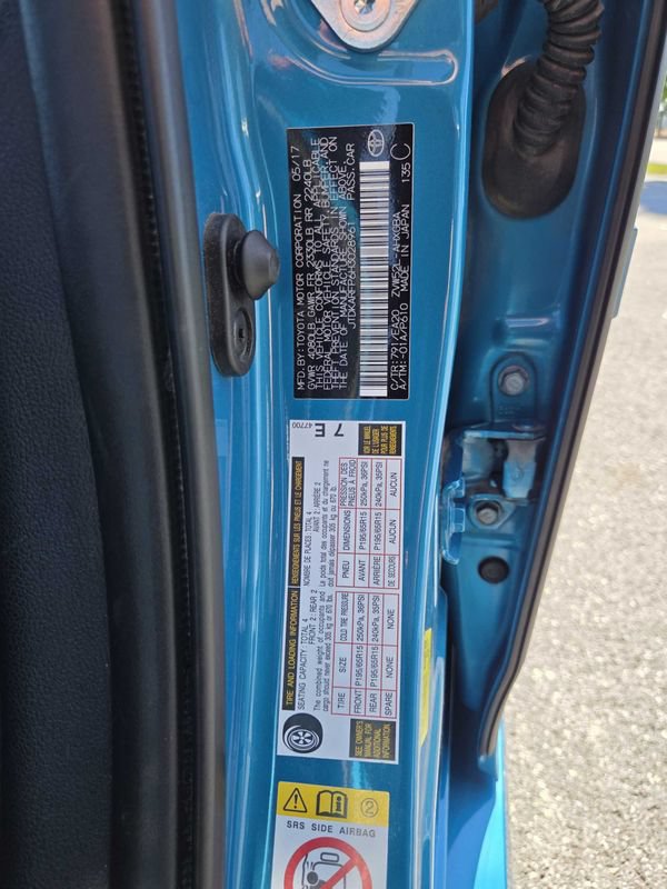 Used 2017 Toyota Prius Prime Advanced w/ Protection Package FWD image 26