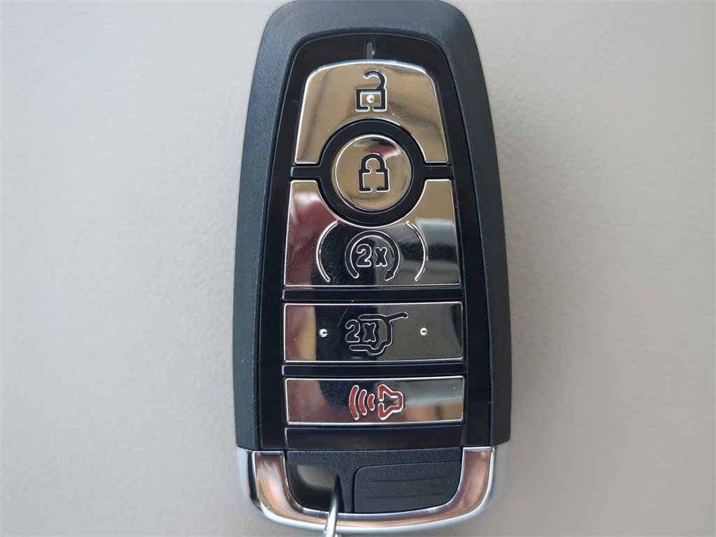 Used 2023 Lincoln Nautilus Reserve w/ Equipment Group 201A image 31