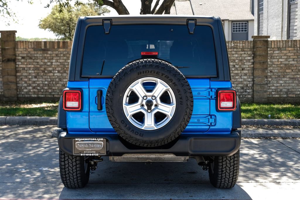 Used 2022 Jeep Wrangler Unlimited Sport image 18