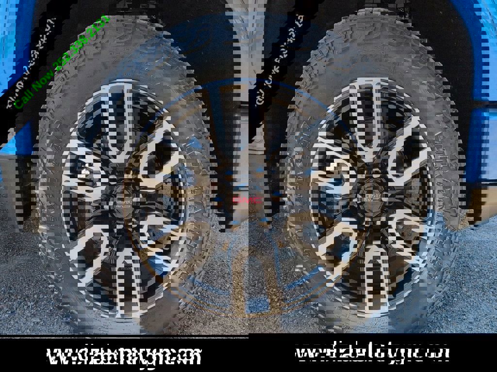 Used 2023 GMC Sierra 1500 AT4 w/ Technology Package image 23