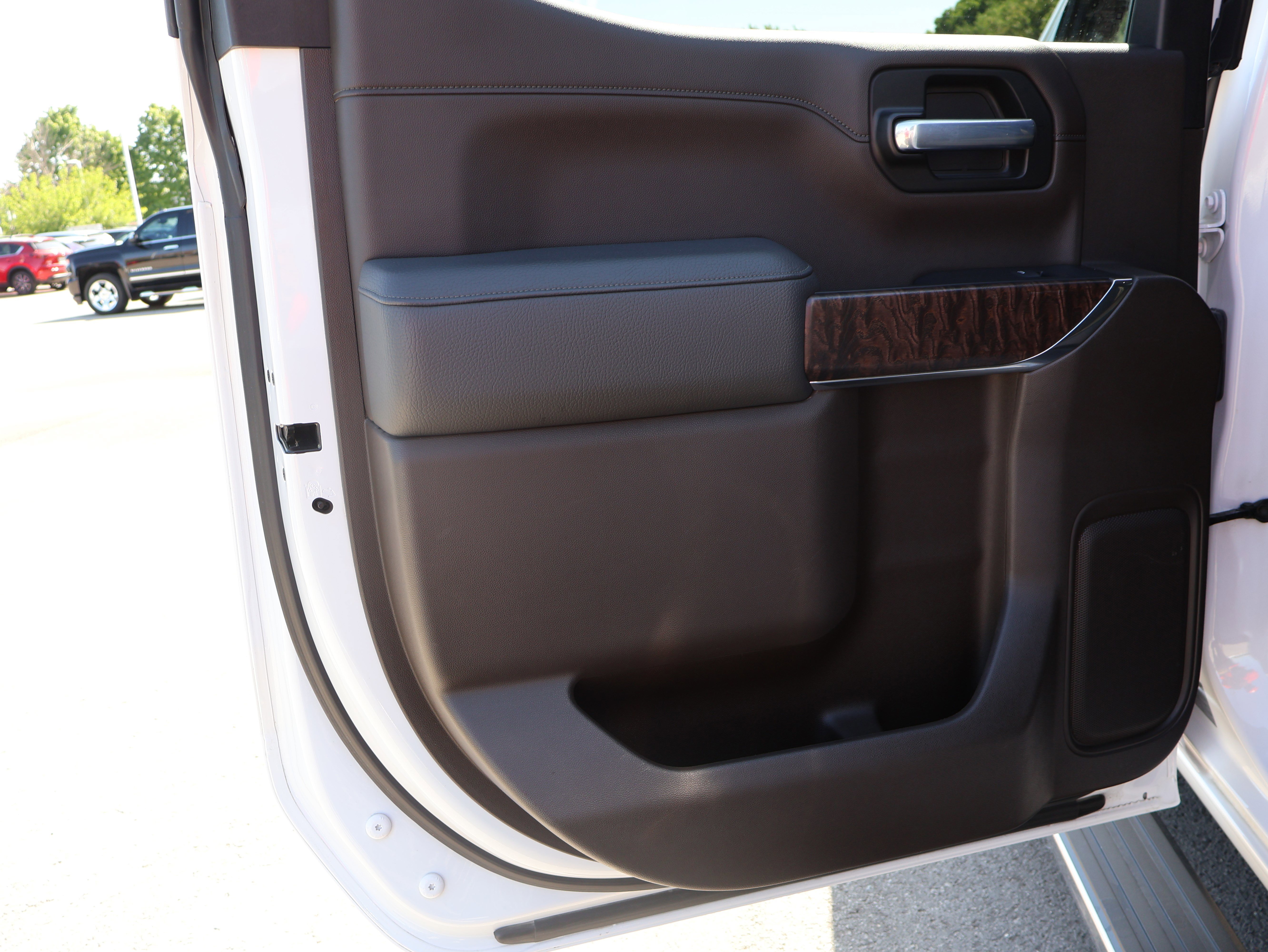 Used 2019 GMC Sierra 1500 Denali w/ Denali Ultimate Package AWD/4WD image 23