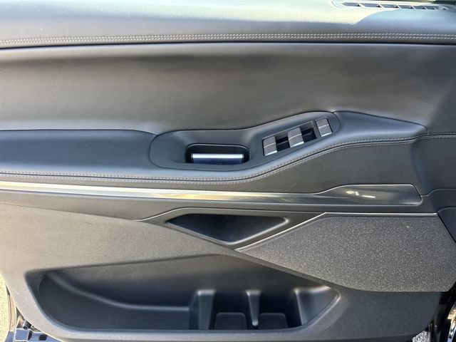 Certified 2025 Lincoln Navigator Reserve AWD/4WD image 25