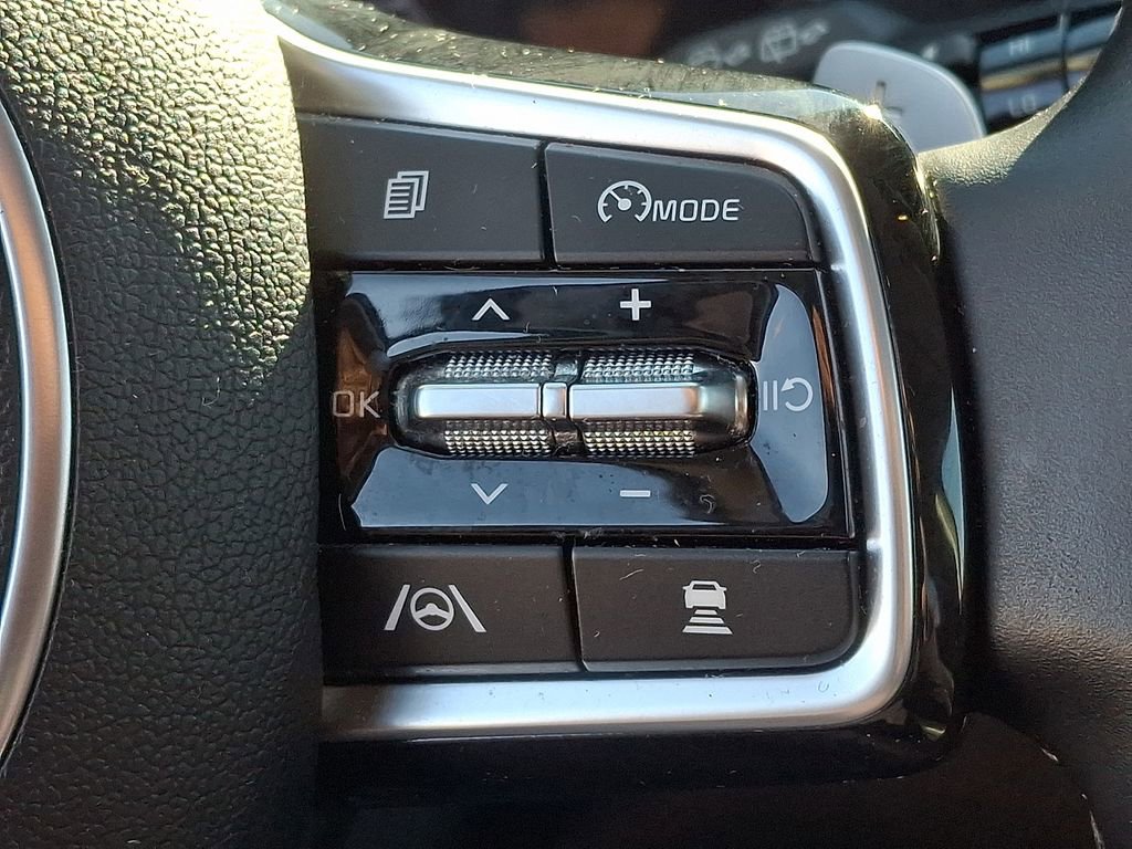 Certified 2023 Kia Sorento EX w/ Panoramic Sunroof Package AWD/4WD image 22