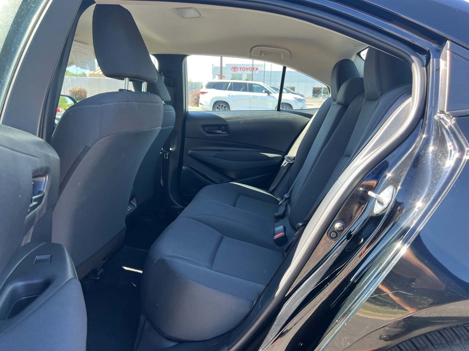 Used 2023 Toyota Corolla LE FWD image 25