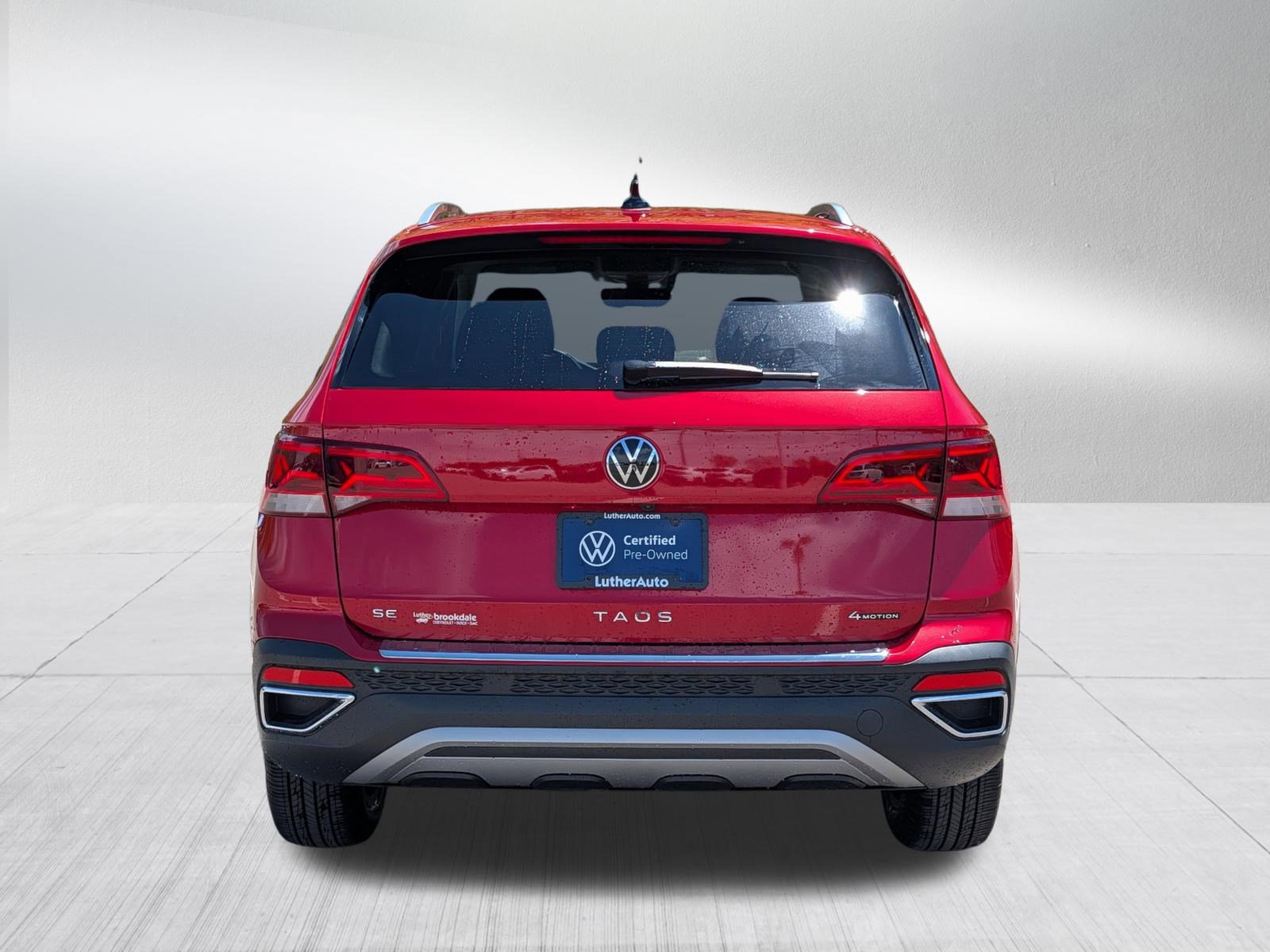 Used 2024 Volkswagen Taos SE AWD/4WD image 6