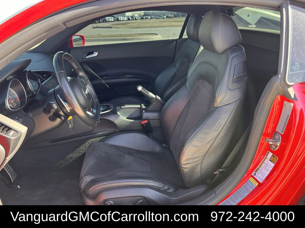 Used 2014 Audi R8 V8 w/ Convenience Package image 24