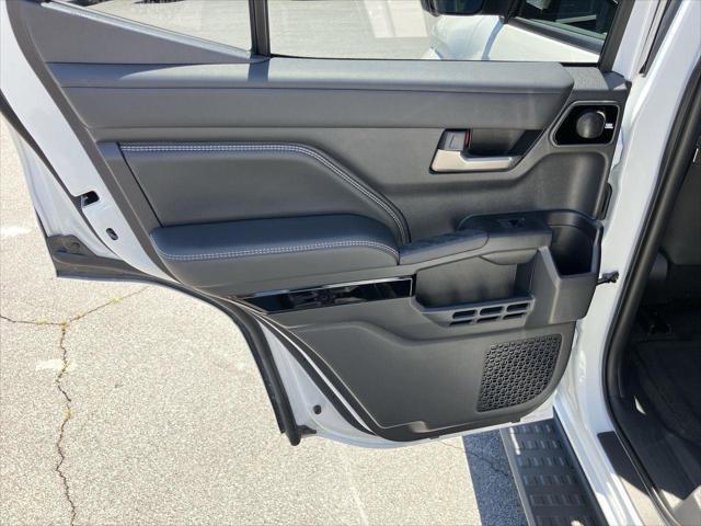 Certified 2025 Toyota 4Runner Limited AWD/4WD image 26