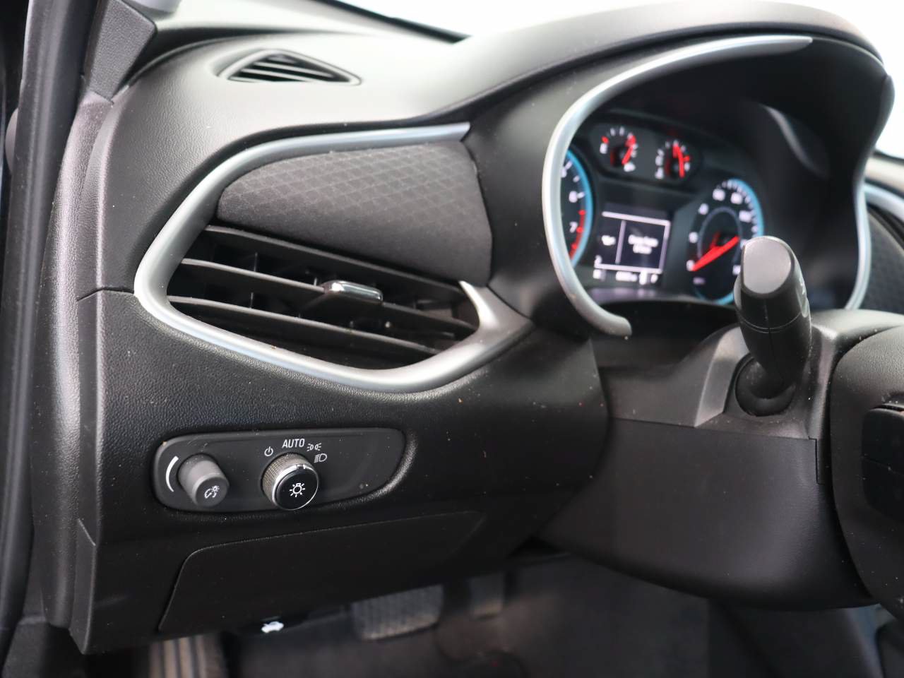 Used 2024 Chevrolet Malibu LT FWD image 14